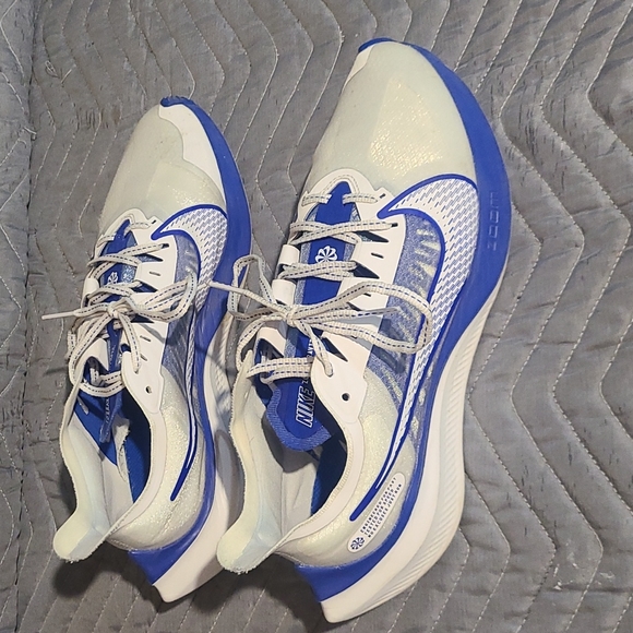 Nike Zoom Gravity - Picture 2 of 5